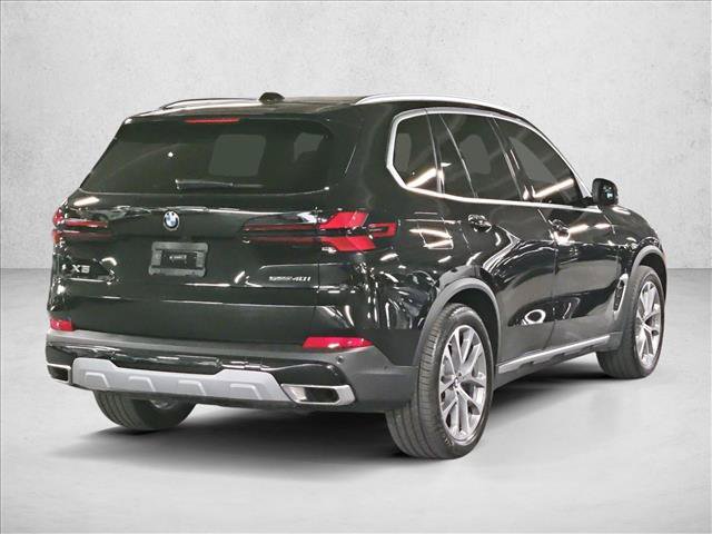 Certified 2026 BMW X5 sDrive40i w/ Parking Assistance Package RWD image 5