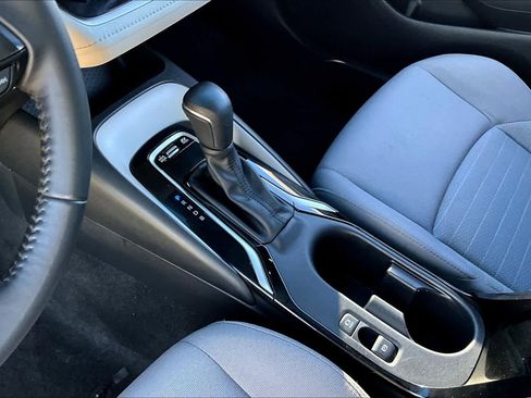 Used 2024 Toyota Corolla SE image 17