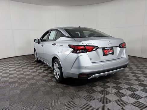 Used 2025 Nissan Versa S w/ Electronics Package FWD image 11