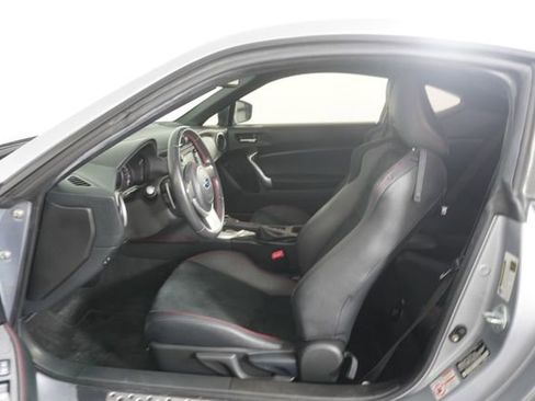 Used 2016 Subaru BRZ Limited w/ Popular Package #1 RWD image 19