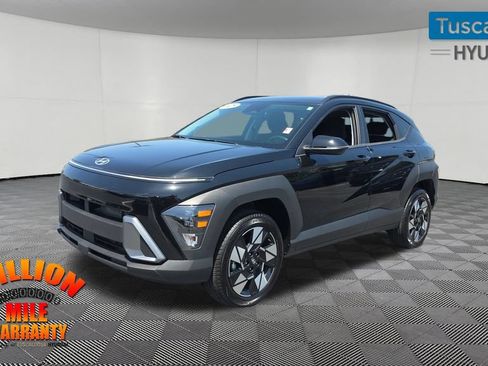 Used 2025 Hyundai Kona SEL AWD/4WD image 3