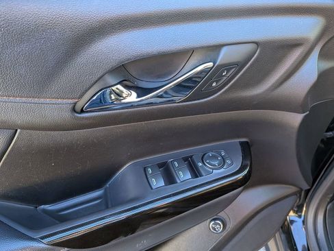 Certified 2022 GMC Acadia AT4 image 11