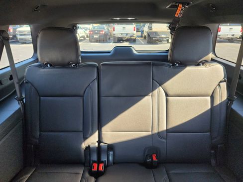 New 2026 Chevrolet Suburban LT w/ Comfort Package image 18