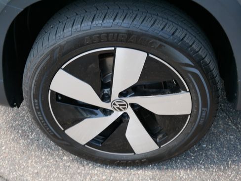 Certified 2023 Volkswagen Taos S AWD/4WD image 15