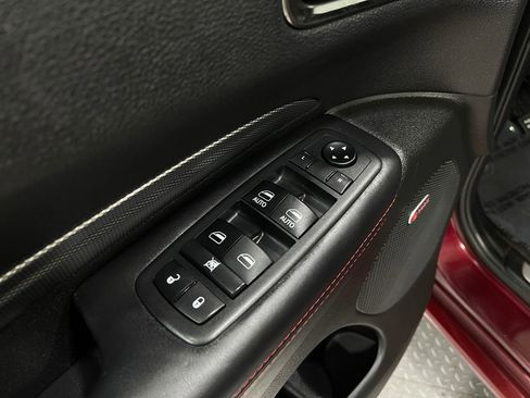 Used 2018 Dodge Durango R/T w/ Technology Group image 16