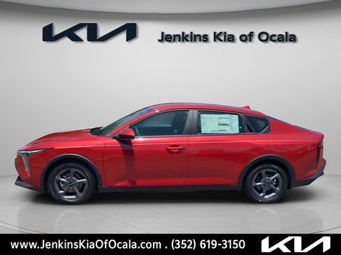 New 2025 Kia K4 LXS image 6