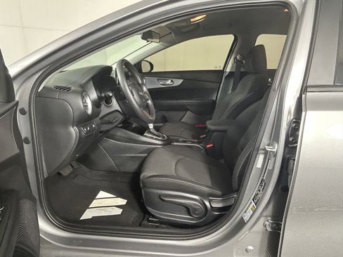 Certified 2024 Kia Forte LXS w/ LXS Technology Package image 13