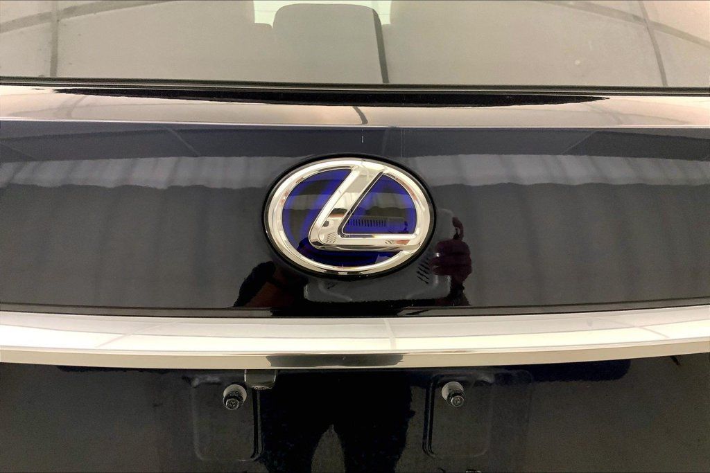 Used 2019 Lexus RX 450h AWD w/ Luxury Package image 30