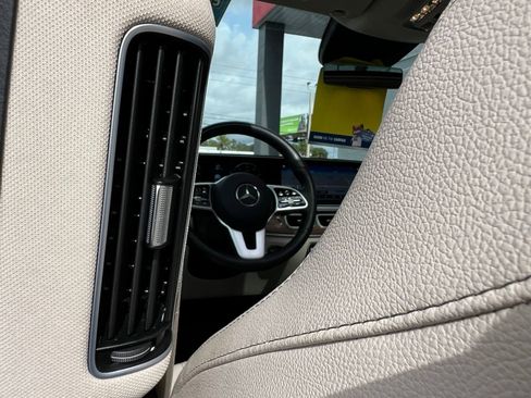 Used 2022 Mercedes-Benz GLS 450 4MATIC image 50