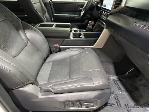 Used 2022 Toyota Tundra SR5 w/ SR5 Premium Package image 13