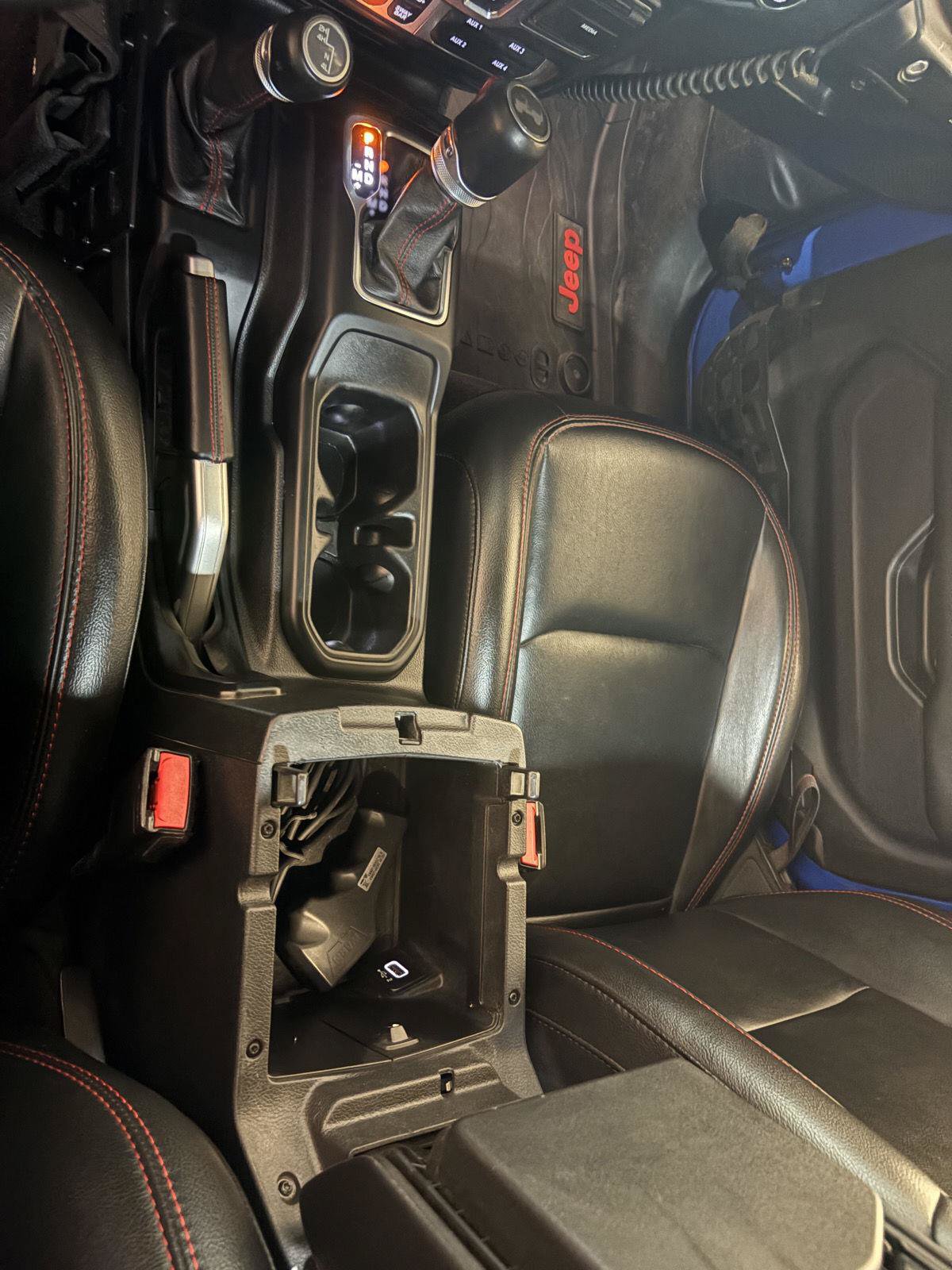 Used 2021 Jeep Wrangler Rubicon AWD/4WD image 40