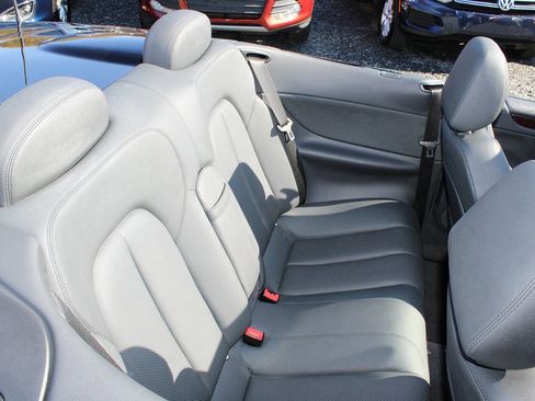 Used 2003 Mercedes-Benz CLK 320 Cabriolet image 27