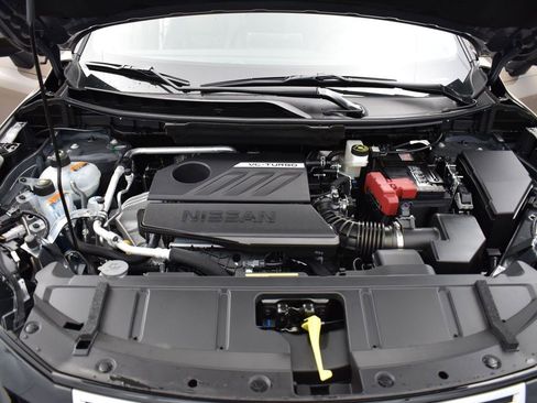 Certified 2025 Nissan Rogue SV image 19