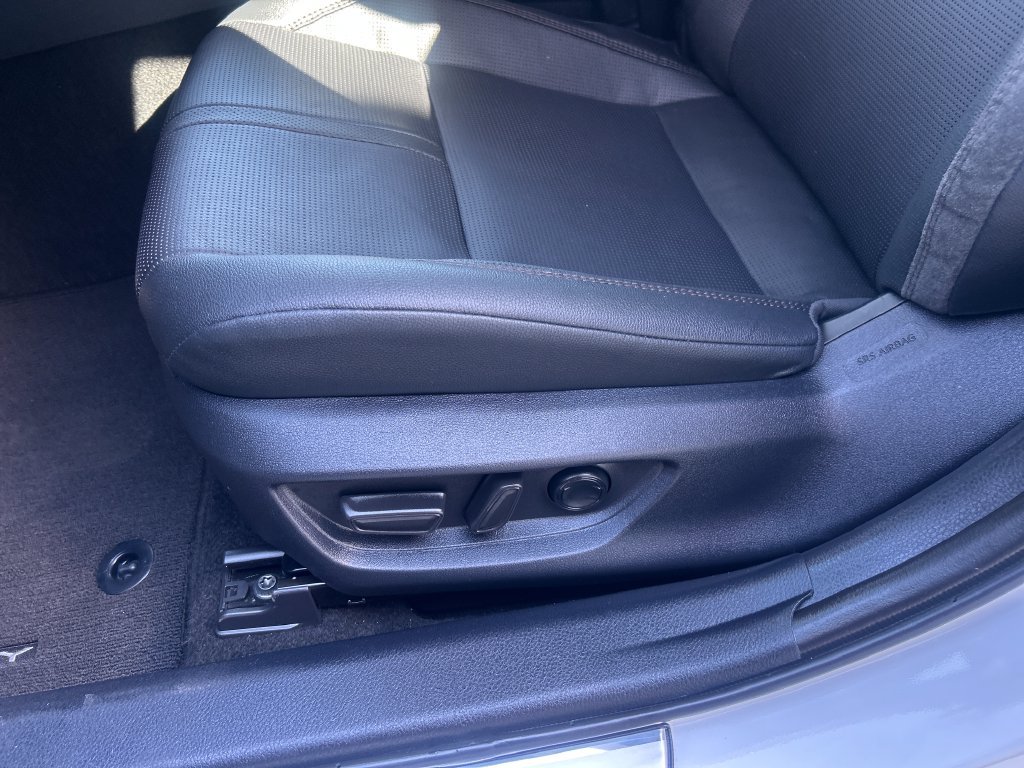 Certified 2025 Toyota Camry XLE w/ Premium Package FWD image 30