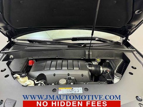 Used 2017 Chevrolet Traverse LT image 10