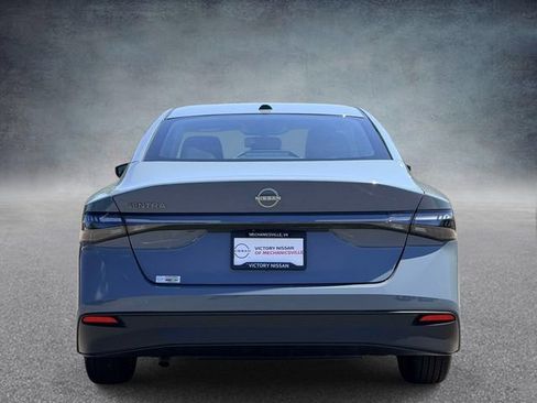 New 2026 Nissan Sentra SV w/ SV Convenience Package FWD image 3