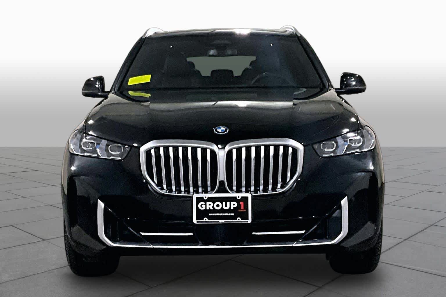 Used 2026 BMW X5 xDrive50e w/ Executive Package AWD/4WD image 3