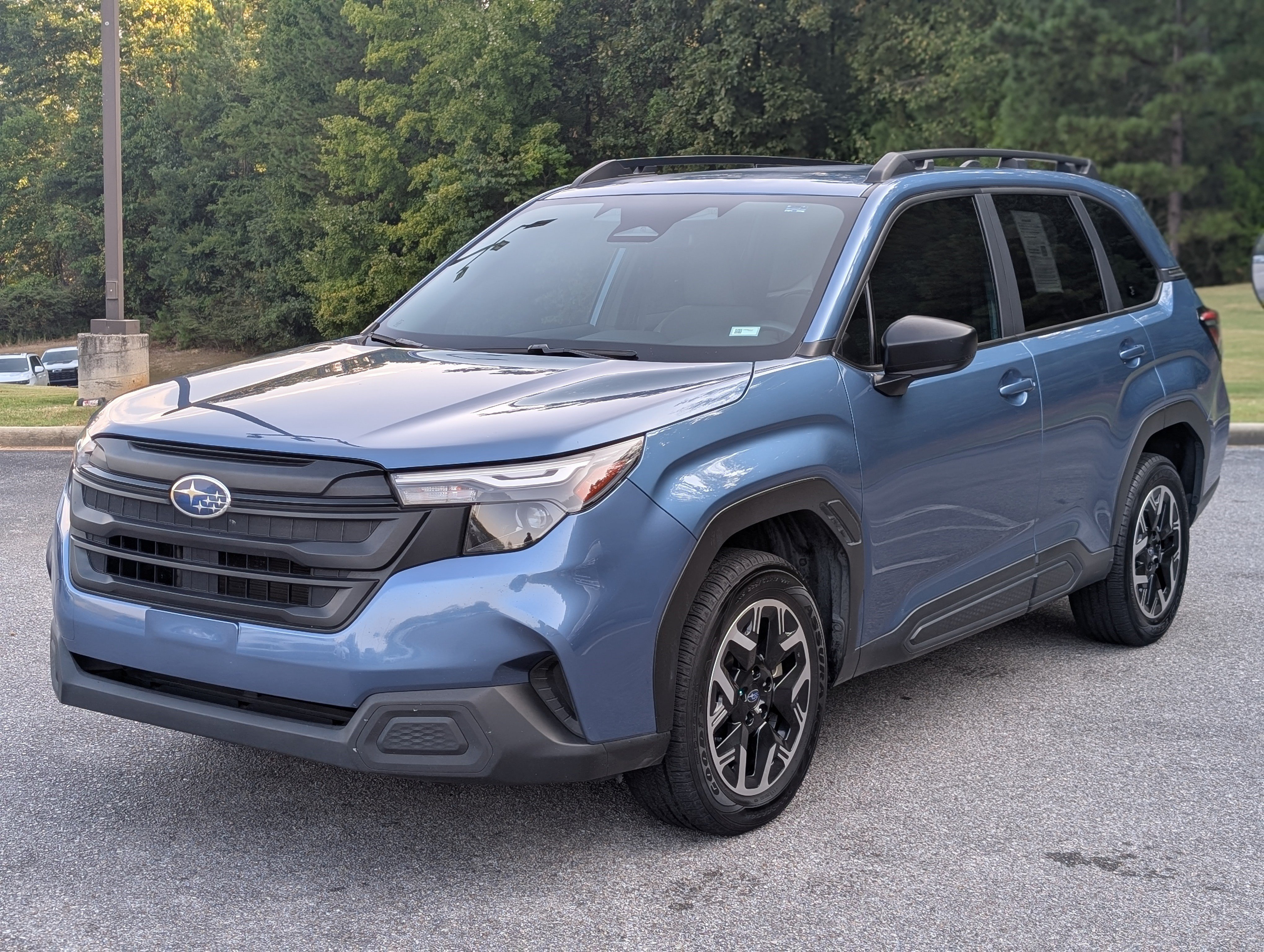 Used 2025 Subaru Forester AWD/4WD image 5
