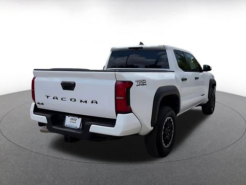 Used 2025 Toyota Tacoma TRD Off-Road image 15