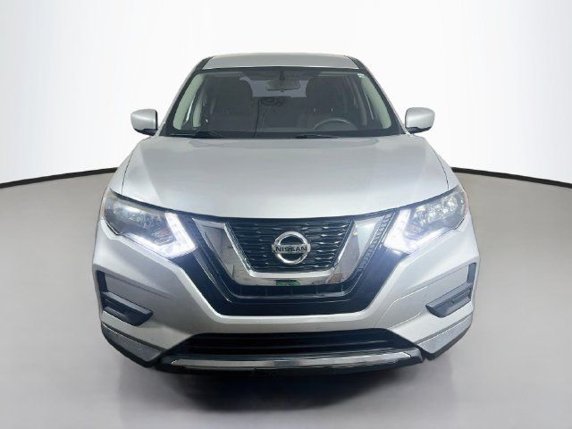 Used 2017 Nissan Rogue S FWD image 2