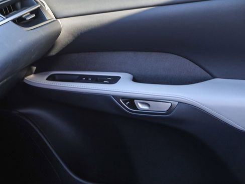 Used 2023 Lexus RX 350 350h Premium w/ Accessory Package (Z1) image 21