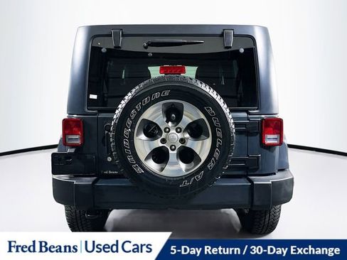 Used 2018 Jeep Wrangler Unlimited Sahara w/ Connectivity Group image 6