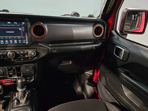 Used 2023 Jeep Gladiator Mojave w/ LED Lighting Group image 11