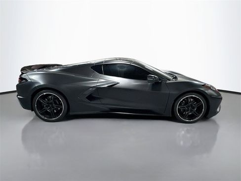 Used 2023 Chevrolet Corvette Stingray Coupe w/ Z51 Performance Package image 7