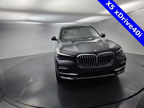 Used 2021 BMW X5 xDrive40i w/ Premium Package 2 image 4