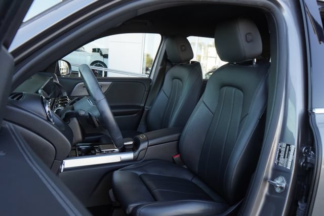 Used 2022 Mercedes-Benz GLB 250 image 24