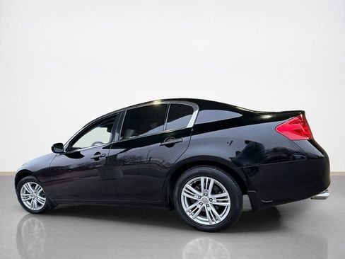 Used 2013 INFINITI G37 x w/ Premium Pkg image 7