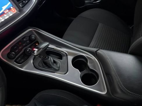 Used 2019 Dodge Challenger R/T RWD image 38