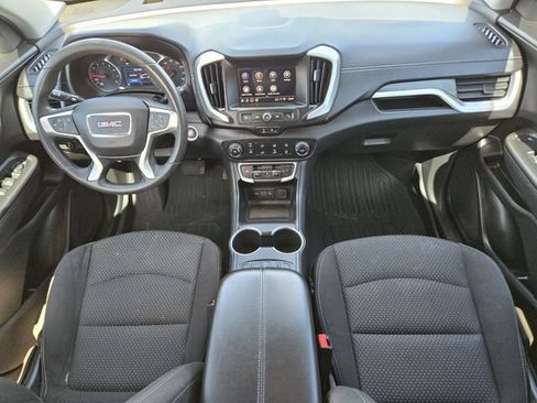 Used 2023 GMC Terrain SLE w/ LPO, Floor Liner Package FWD image 25
