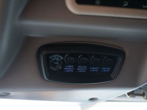 Used 2016 Chevrolet Express 2500 Extended image 32