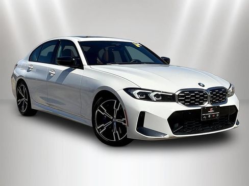 Used 2023 BMW M340i xDrive AWD/4WD image 3