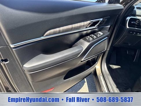 Used 2024 Kia Telluride SX Prestige AWD/4WD image 17