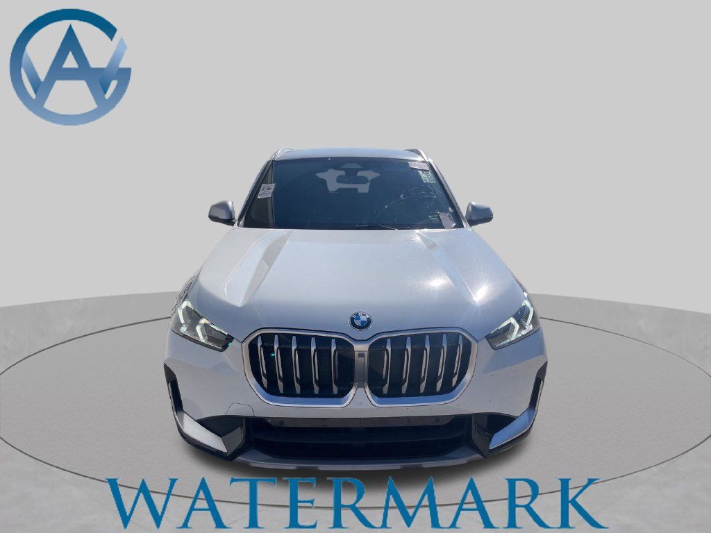 Used 2024 BMW X1 xDrive28i w/ Convenience Package AWD/4WD image 7
