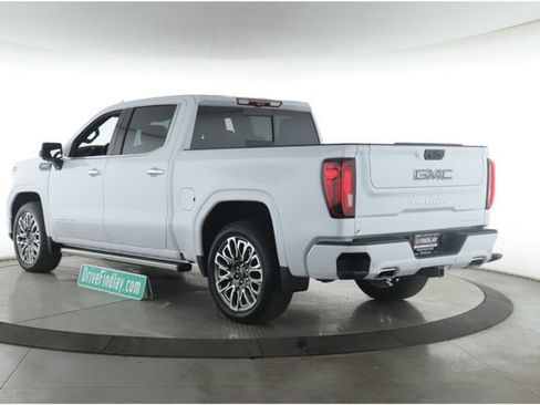 Used 2026 GMC Sierra 1500 Denali Ultimate AWD/4WD image 8