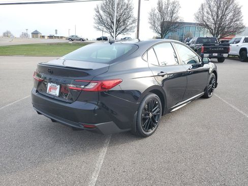 New 2026 Toyota Camry SE FWD image 4