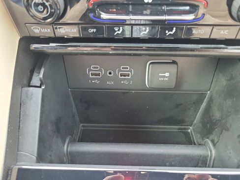 Used 2024 Jeep Grand Cherokee L Limited image 25