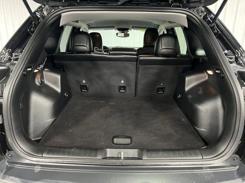 Used 2021 Jeep Cherokee Latitude Plus image 7