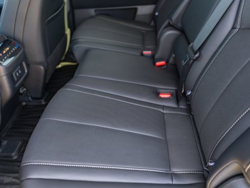 Certified 2026 INFINITI QX60 Luxe w/ Cargo Package FWD image 23