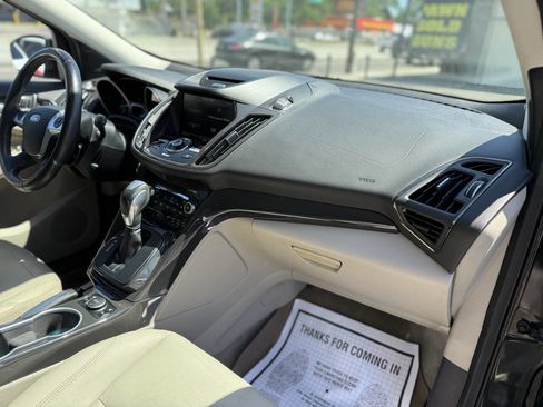 Used 2014 Ford Escape Titanium w/ Equipment Group 401A FWD image 26