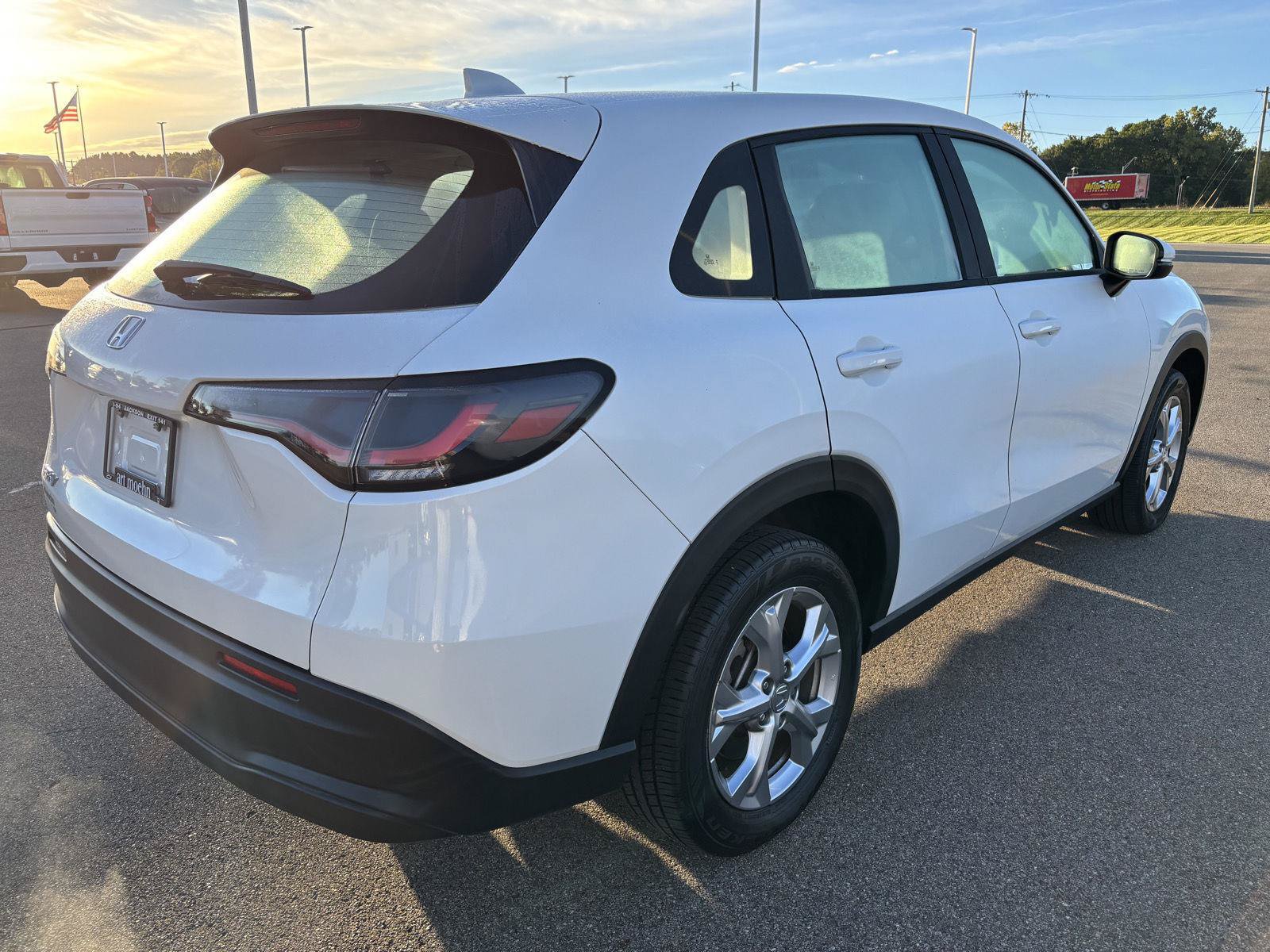 Used 2024 Honda HR-V LX image 5