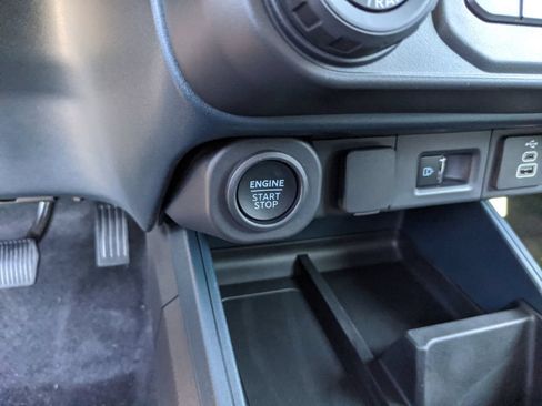 New 2026 Ford Maverick Lobo AWD/4WD image 25