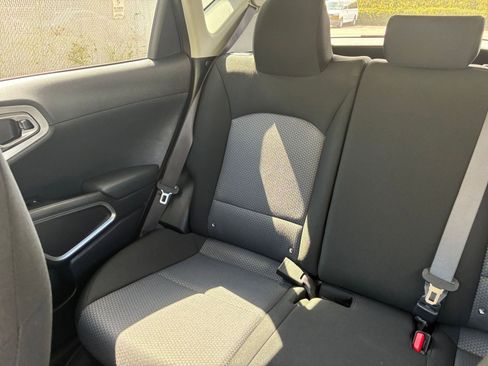 Used 2025 Kia Soul LX w/ LX Technology Package image 37