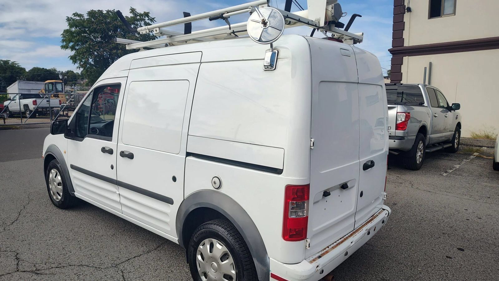 Used 2012 Ford Transit Connect XLT FWD image 3