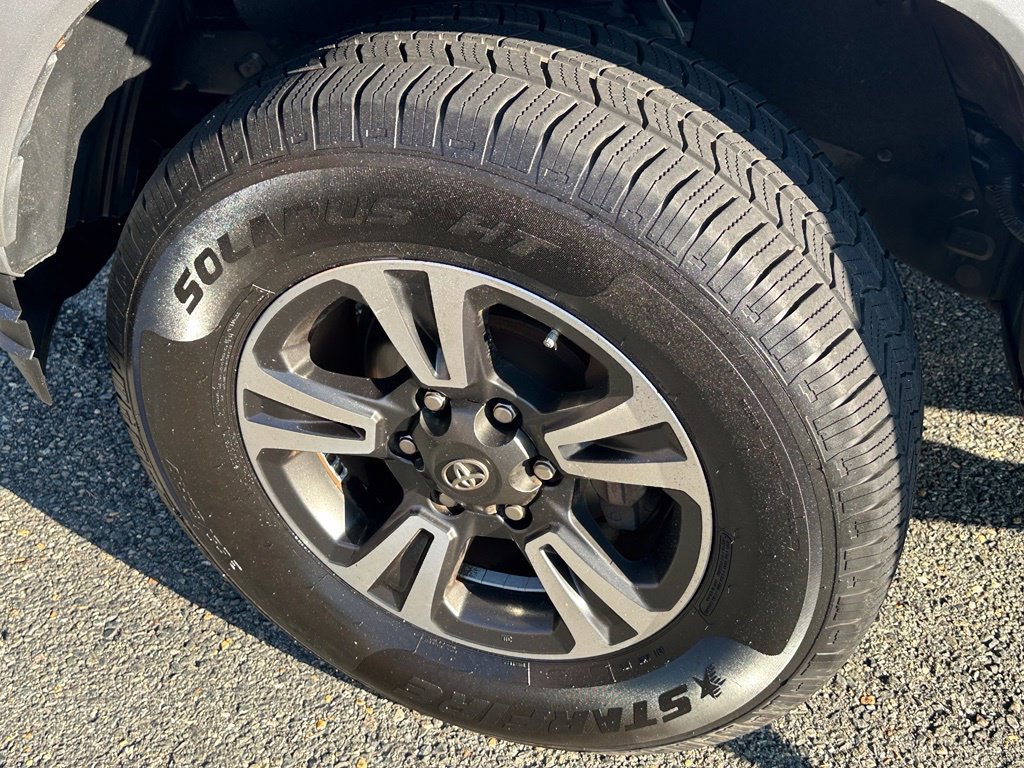 Used 2016 Toyota Tacoma TRD Sport w/ Towing Package RWD image 34