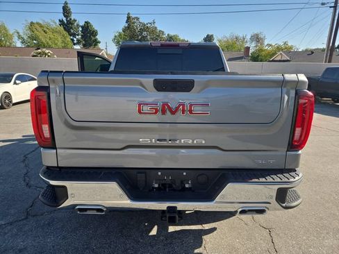 Used 2023 GMC Sierra 1500 SLT w/ SLT Premium Plus Package AWD/4WD image 4