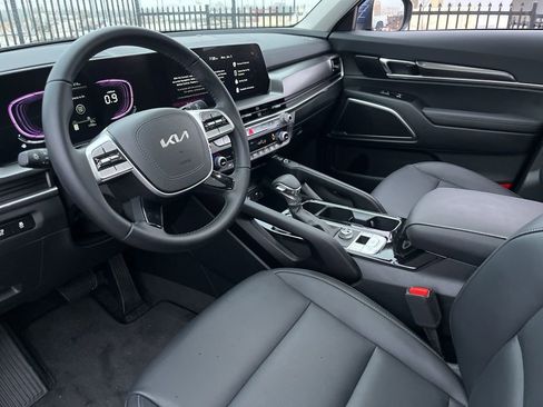 Used 2025 Kia Telluride S image 18